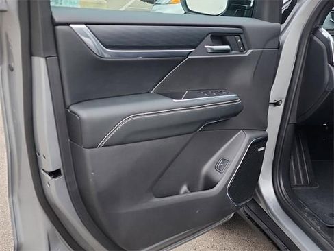 New 2026 GMC Acadia Elevation w/ Super Cruise Package FWD image 11