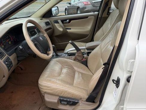 Used 2002 Volvo V70 AWD image 10