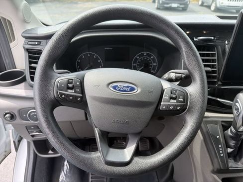 Used 2024 Ford Transit 350 XLT RWD image 27