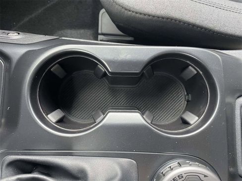 New 2025 Ford Bronco 4-Door image 18