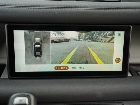 Used 2022 Land Rover Defender 110 SE image 28