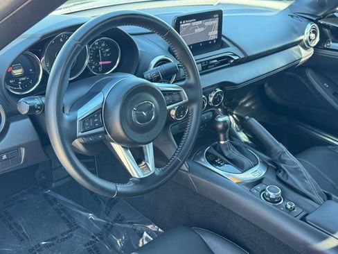 Used 2021 MAZDA MX-5 Miata Grand Touring RWD image 18