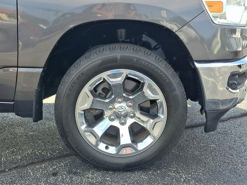 Used 2019 RAM 1500 Big Horn AWD/4WD image 8
