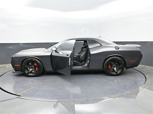 Used 2019 Dodge Challenger SRT Hellcat Redeye image 44
