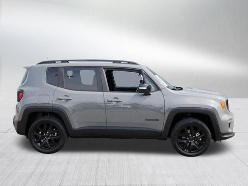 Used 2022 Jeep Renegade Altitude w/ Convenience Group AWD/4WD image 8