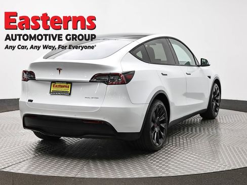 Used 2020 Tesla Model Y Long Range image 5