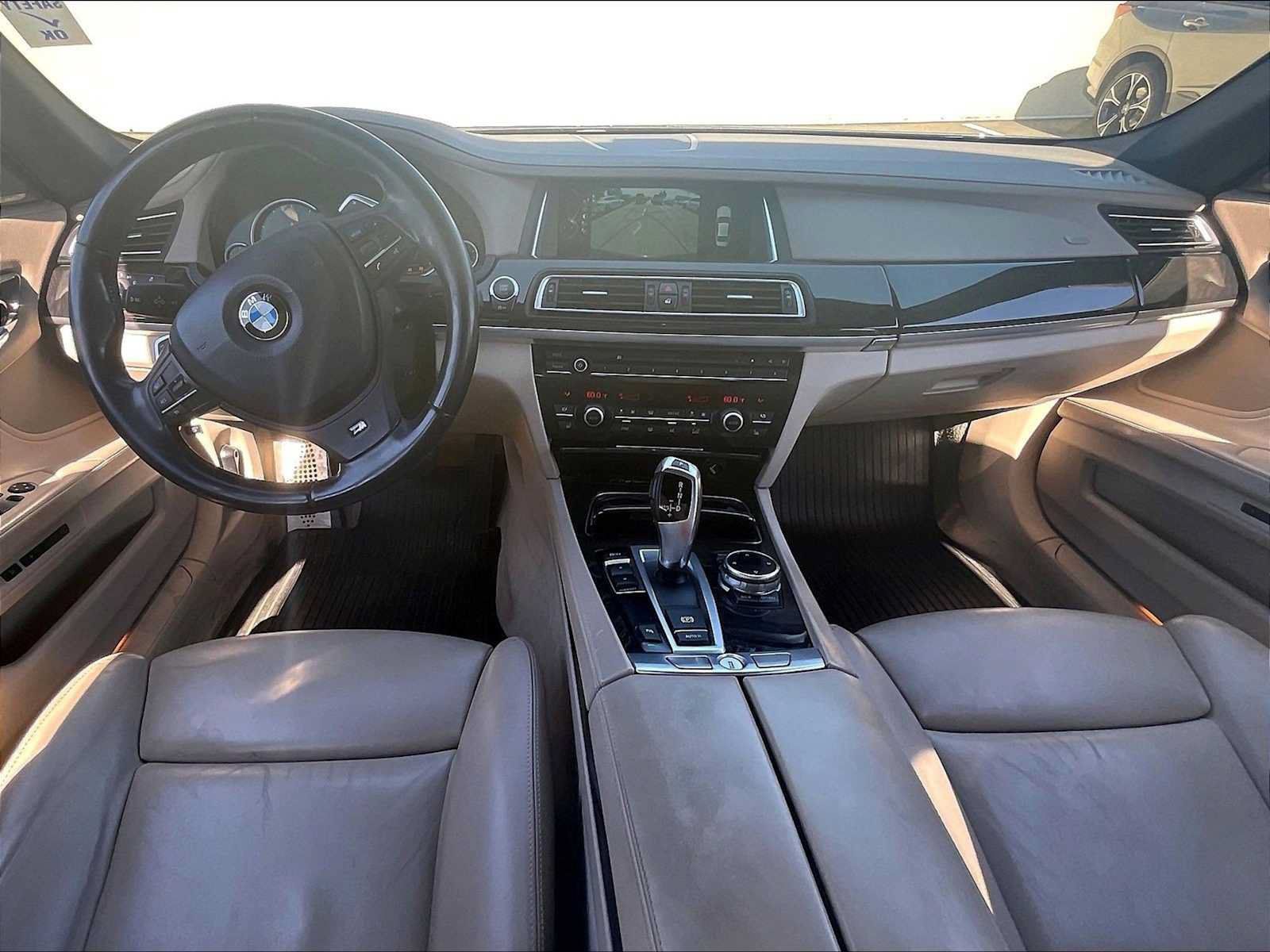 Used 2014 BMW 750Li RWD image 16
