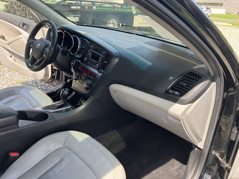 Used 2011 Kia Optima EX w/ Premium Pkg FWD image 22