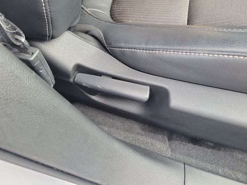 Used 2018 Honda Accord Sport image 9