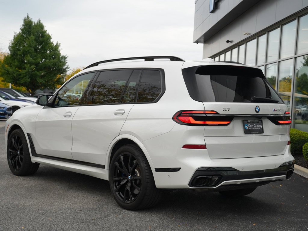 Used 2025 BMW X7 M60i w/ Executive Package AWD/4WD image 13