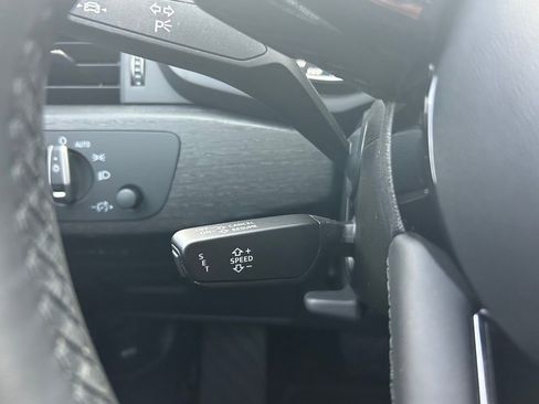 Used 2022 Audi A4 2.0T Premium w/ Convenience Package image 24