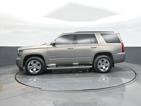 Used 2017 Chevrolet Tahoe LT w/ LT Signature Package image 4