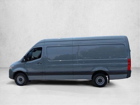 Used 2023 Mercedes-Benz Sprinter 2500 w/ Acoustic Package image 9