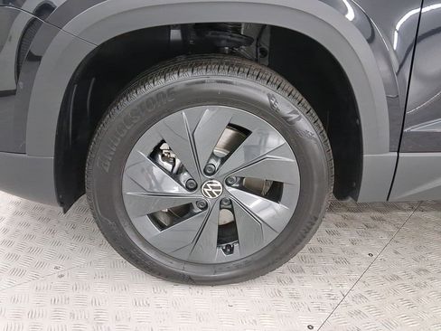 Used 2025 Volkswagen Taos S image 11