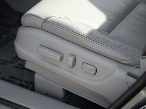 Used 2014 Honda CR-V EX-L image 17