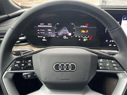 Certified 2025 Audi Q5 Premium Plus w/ Premium Plus image 21
