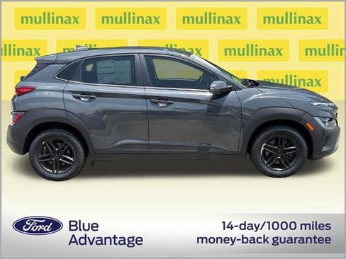 Used 2023 Hyundai Kona SE AWD/4WD image 2