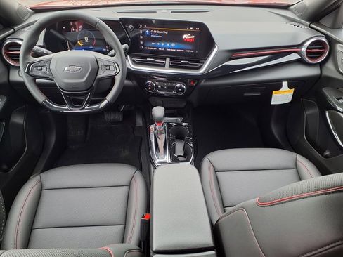 New 2026 Chevrolet Trax RS w/ Sunroof Package image 8