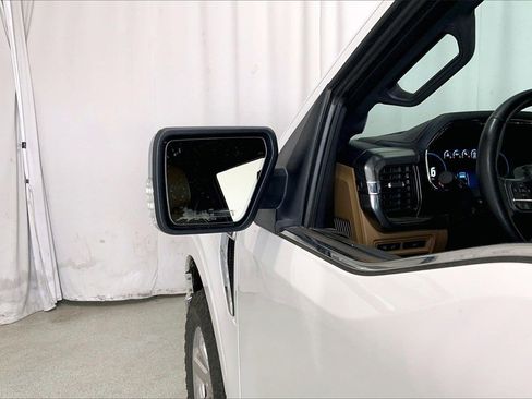 Used 2023 Ford F150 Lariat image 10