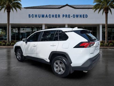 Used 2024 Toyota RAV4 XLE AWD/4WD image 5