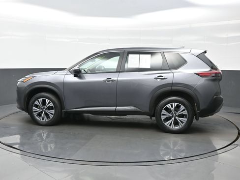 Used 2022 Nissan Rogue SV AWD/4WD image 3