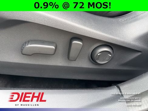 Used 2025 Subaru Outback Premium w/ Popular Package #1A image 14