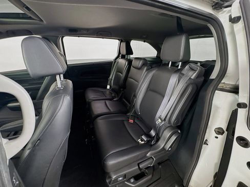 Used 2023 Honda Odyssey EX-L image 18
