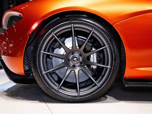 Used 2014 McLaren P1 image 41