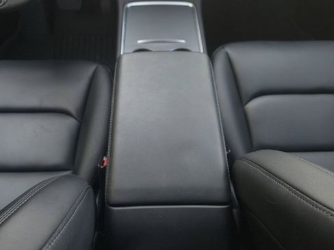 Used 2023 Tesla Model Y AWD image 16