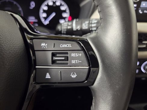 Used 2024 Honda HR-V EX-L image 16
