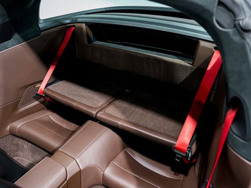 Used 2025 Porsche 911 Targa 4 GTS image 28