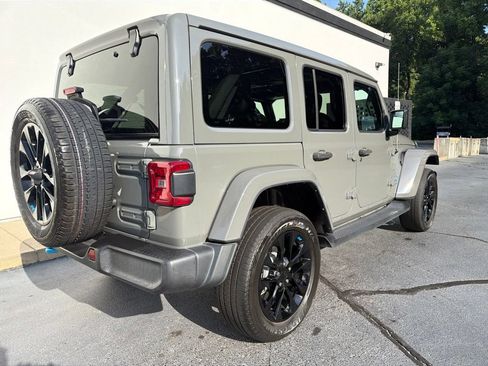 Certified 2023 Jeep Wrangler Unlimited Sahara AWD/4WD image 13