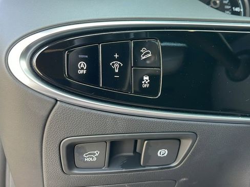 Used 2025 Genesis GV70 2.5T image 25