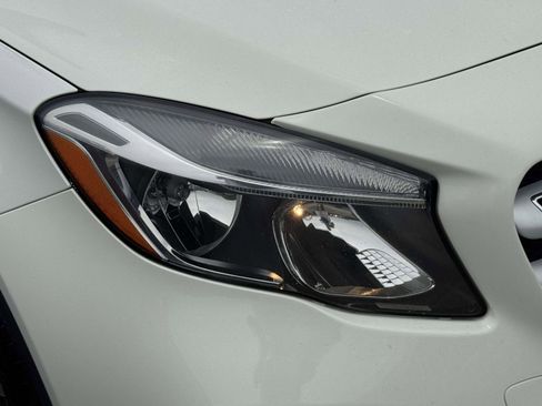 Used 2018 Mercedes-Benz GLA 250 image 8