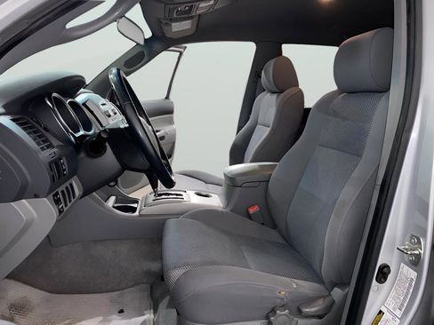 Used 2006 Toyota Tacoma PreRunner image 10