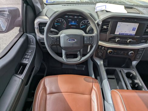 Used 2021 Ford F150 XLT image 17