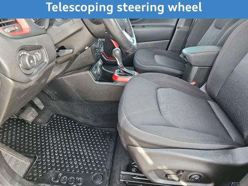 Used 2021 Jeep Renegade Trailhawk w/ Trailer Tow Group image 18