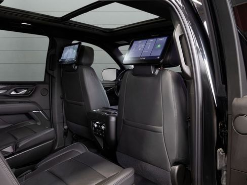 Used 2021 GMC Yukon XL Denali w/ Denali Premium Package AWD/4WD image 79