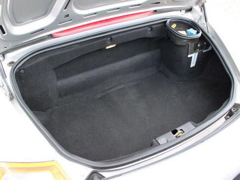 Used 2001 Porsche Boxster RWD image 29
