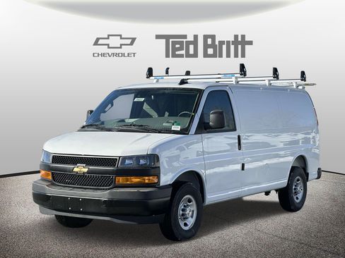 New 2025 Chevrolet Express 3500 w/ Driver Convenience Package image 5