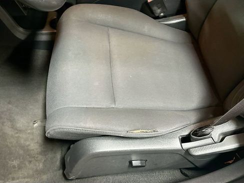 Used 2010 Dodge Journey SXT image 18