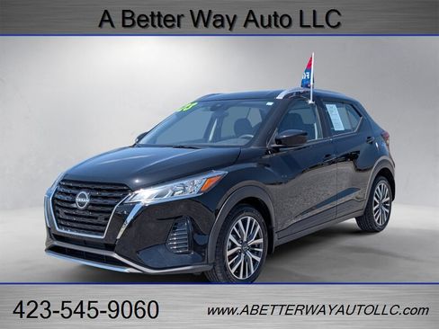 Used 2023 Nissan Kicks SV FWD image 1