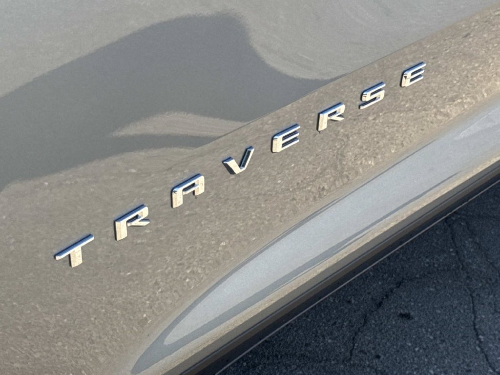 Used 2025 Chevrolet Traverse LT w/ Enhanced Driving Package FWD image 6