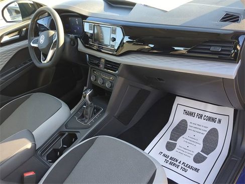 Certified 2022 Volkswagen Taos S image 10