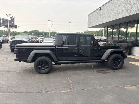 Used 2020 Jeep Gladiator Sport w/ Quick Order Package 24S AWD/4WD image 11