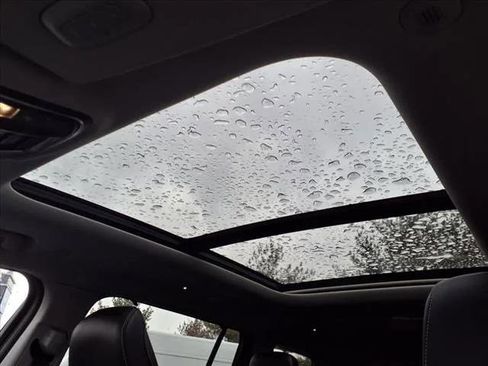 Certified 2022 Jeep Grand Cherokee L Limited w/ Luxury Tech Group II image 22