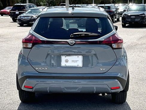 Used 2022 Nissan Kicks SV FWD image 6