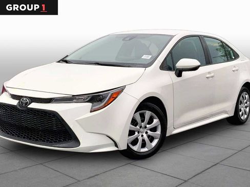 Used 2020 Toyota Corolla LE FWD image 1