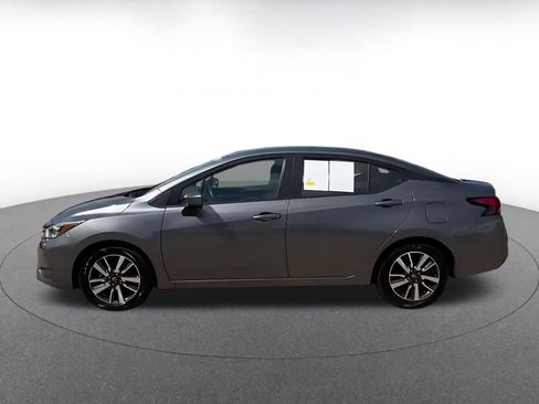 Used 2025 Nissan Versa SV FWD image 9