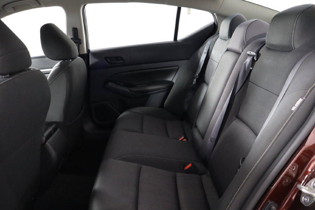 Used 2023 Nissan Altima 2.5 SV FWD image 8